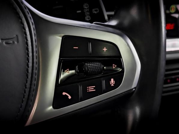 BMW 1 серии III (F40) с пробегом 2019 года, цена 2 490 000 рублей, 131803 км, хэтчбек, Автокод Объявления