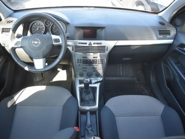 Opel Astra H Рестайлинг с пробегом 2013 года, цена 770 000 рублей, 74001 км, хэтчбек, Автокод Объявления