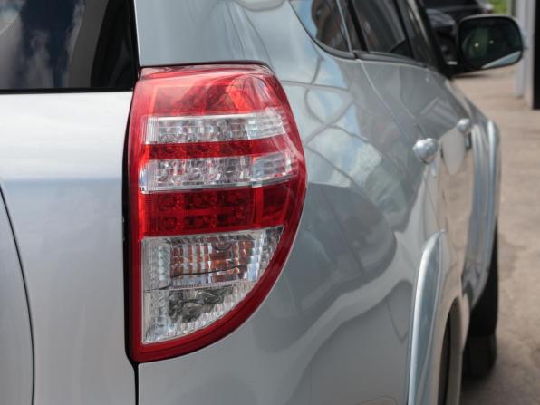 Toyota RAV4 III (XA30) Рестайлинг с пробегом 2012 года, цена 1 400 000 рублей, 231651 км, внедорожник, Автокод Объявления