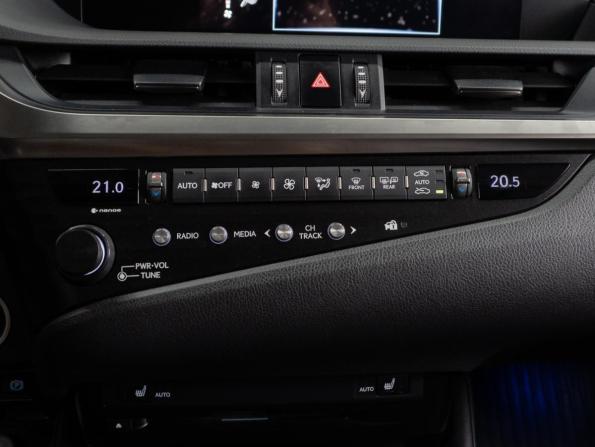 Lexus ES VII с пробегом 2018 года, цена 3 489 000 рублей, 150767 км, седан, Автокод Объявления
