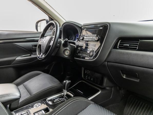 Mitsubishi Outlander III Рестайлинг 3 с пробегом 2019 года, цена 1 998 000 рублей, 150320 км, внедорожник, Автокод Объявления
