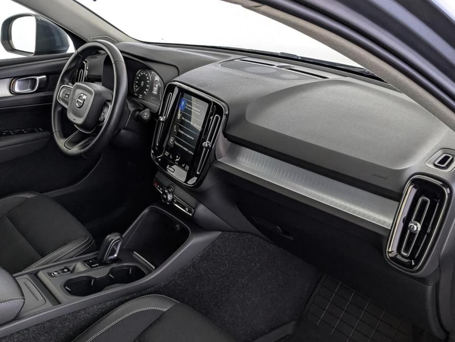 Volvo XC40 I Москва  - изображение 13