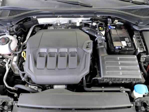 Skoda Superb III Рестайлинг с пробегом 2022 года, цена 3 200 000 рублей, 74618 км, лифтбек, Автокод Объявления