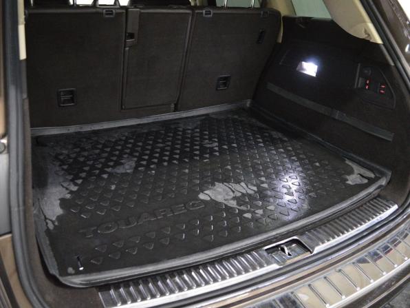 Volkswagen Touareg II с пробегом 2011 года, цена 1 365 000 рублей, 356980 км, внедорожник, Автокод Объявления