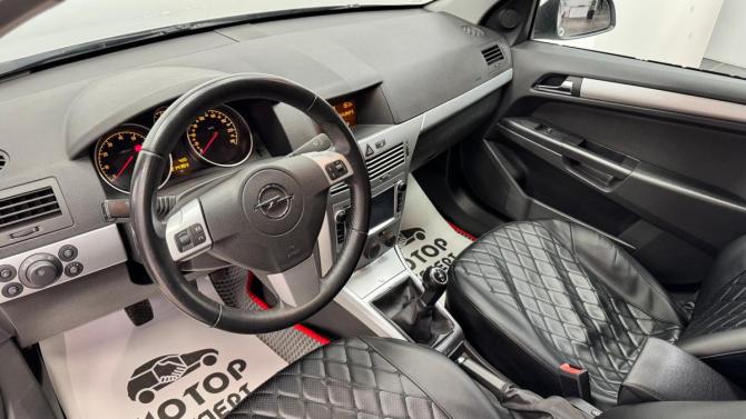 Opel Astra H Рестайлинг с пробегом 2010 года, цена 510 000 рублей, 214000 км, седан, Автокод Объявления