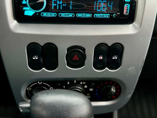 Renault Sandero I с пробегом 2013 года, цена 779 000 рублей, 102757 км, хэтчбек, Автокод Объявления