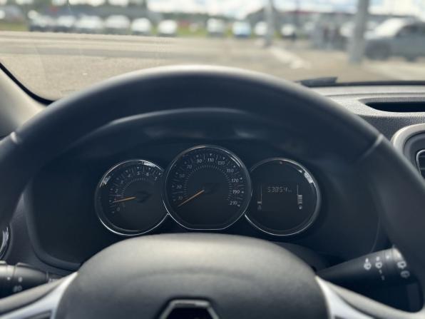 Renault Sandero II Рестайлинг с пробегом 2021 года, цена 1 190 000 рублей, 53855 км, хэтчбек, Автокод Объявления