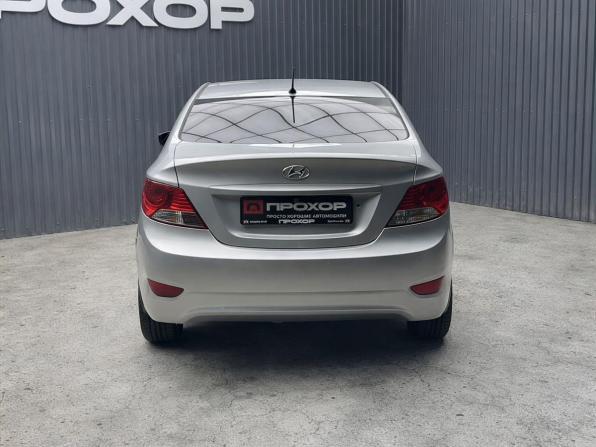 Hyundai Solaris I с пробегом 2012 года, цена 747 000 рублей, 163247 км, седан, Автокод Объявления