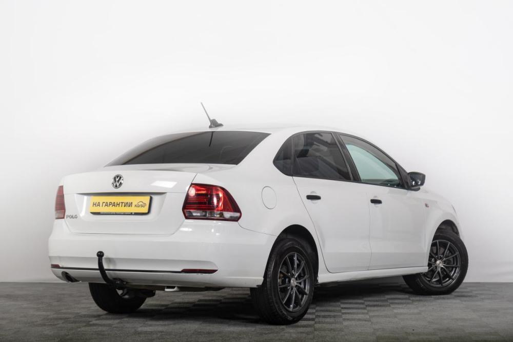 Volkswagen Polo V Рестайлинг Томск  - изображение 7
