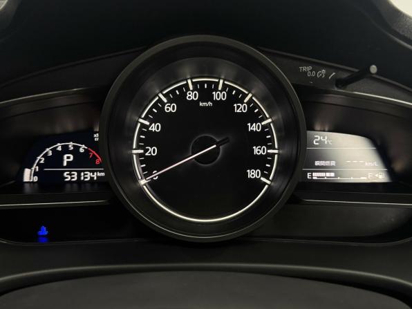 Mazda Axela III Рестайлинг с пробегом 2016 года, цена 1 265 000 рублей, 53130 км, хэтчбек, Автокод Объявления