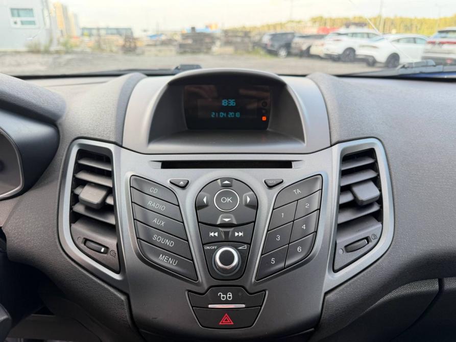Ford Fiesta Mk6 Рестайлинг Санкт-Петербург  - изображение 11