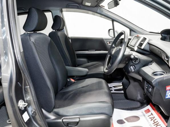 Honda Freed I с пробегом 2010 года, цена 905 000 рублей, 188300 км, компактвэн, Автокод Объявления