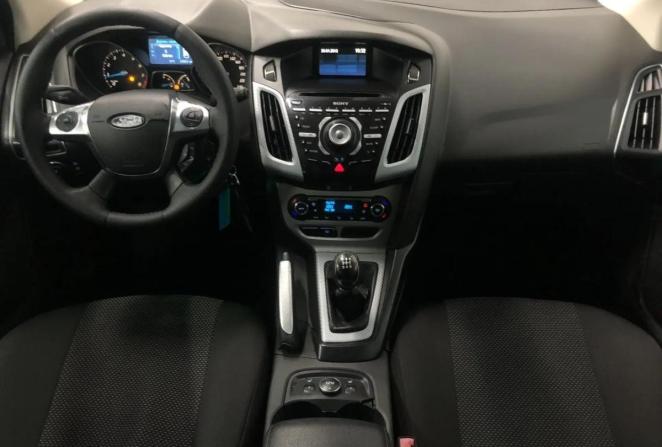 Ford Focus III с пробегом 2012 года, цена 820 000 рублей, 239631 км, хэтчбек, Автокод Объявления