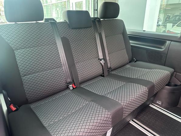 Volkswagen Multivan T6 Рестайлинг с пробегом 2020 года, цена 4 479 000 рублей, 159000 км, минивэн, Автокод Объявления