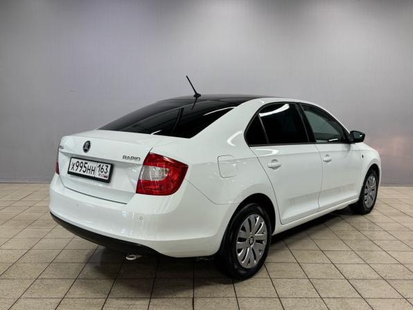 Skoda Rapid I с пробегом 2016 года, цена 990 000 рублей, 147545 км, лифтбек, Автокод Объявления