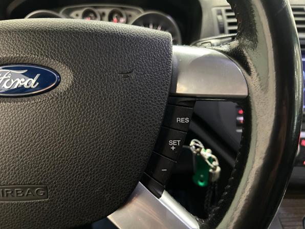 Ford C-MAX I Рестайлинг с пробегом 2008 года, цена 459 000 рублей, 238041 км, минивэн, Автокод Объявления