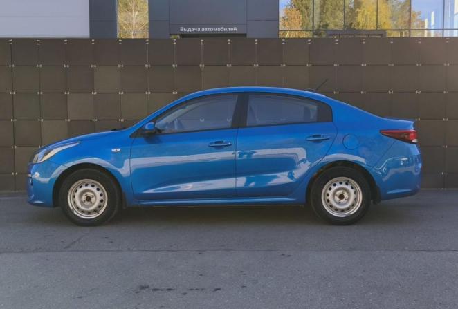 Kia Rio III Рестайлинг с пробегом 2017 года, цена 1 370 000 рублей, 68800 км, седан, Автокод Объявления