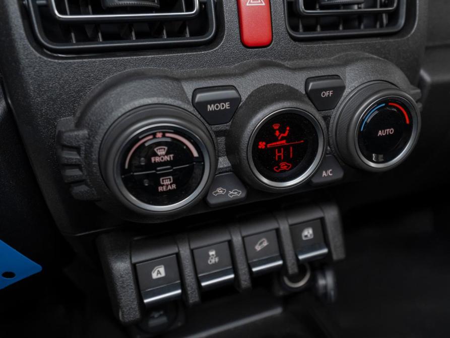 Suzuki Jimny IV Москва  - изображение 17