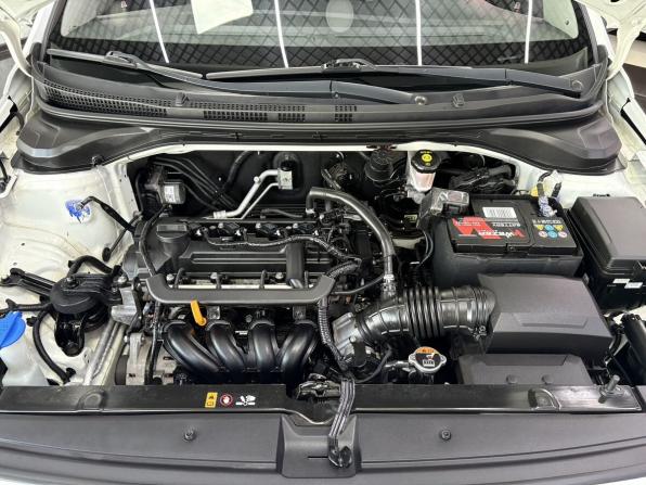 Hyundai Solaris II с пробегом 2018 года, цена 1 295 000 рублей, 114206 км, седан, Автокод Объявления