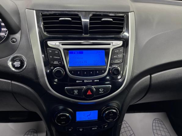 Hyundai Solaris I с пробегом 2011 года, цена 950 000 рублей, 120360 км, седан, Автокод Объявления
