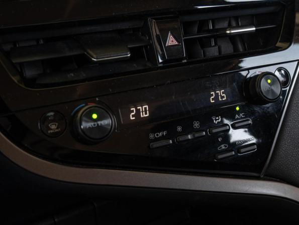 Toyota Camry VIII (XV70) Рестайлинг с пробегом 2021 года, цена 3 200 000 рублей, 91599 км, седан, Автокод Объявления