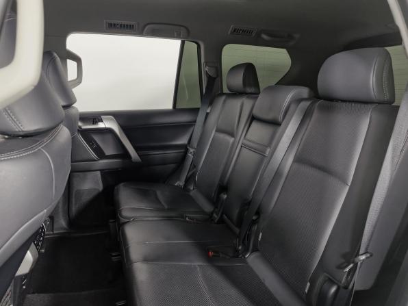 Toyota Land Cruiser Prado 150 Series Рестайлинг 2 с пробегом 2017 года, цена 4 499 000 рублей, 186717 км, внедорожник, Автокод Объявления