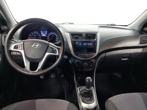 Hyundai Solaris I с пробегом 2012 года, цена 650 000 рублей, 187460 км, хэтчбек, Автокод Объявления