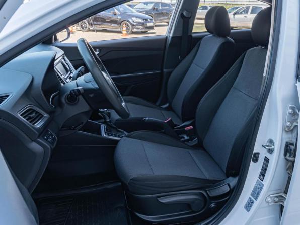 Hyundai Solaris II Рестайлинг с пробегом 2021 года, цена 1 250 000 рублей, 131035 км, седан, Автокод Объявления
