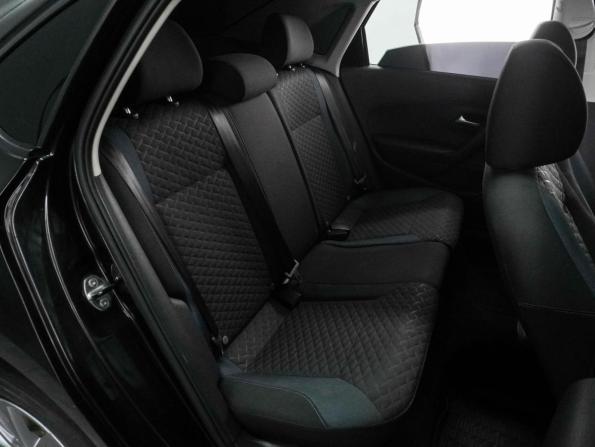 Volkswagen Polo V Рестайлинг с пробегом 2019 года, цена 1 054 000 рублей, 114724 км, седан, Автокод Объявления