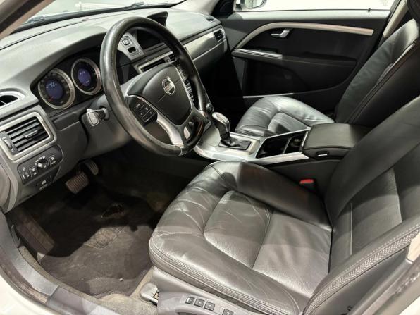 Volvo XC70 II с пробегом 2013 года, цена 1 725 779 рублей, 257072 км, универсал, Автокод Объявления