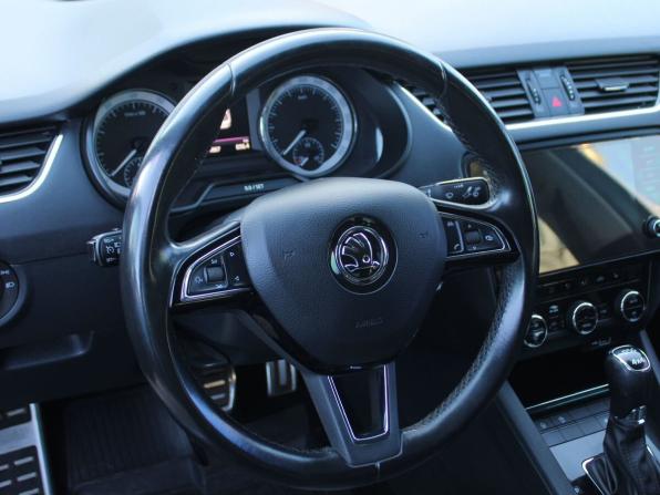 Skoda Octavia III (A7) Рестайлинг с пробегом 2018 года, цена 2 199 000 рублей, 164005 км, лифтбек, Автокод Объявления