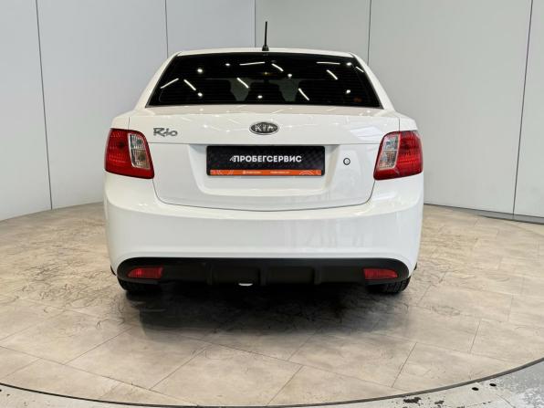 Kia Rio II Рестайлинг с пробегом 2011 года, цена 650 000 рублей, 218730 км, седан, Автокод Объявления