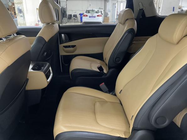 Kia Carnival IV с пробегом 2021 года, цена 3 950 000 рублей, 80791 км, минивэн, Автокод Объявления