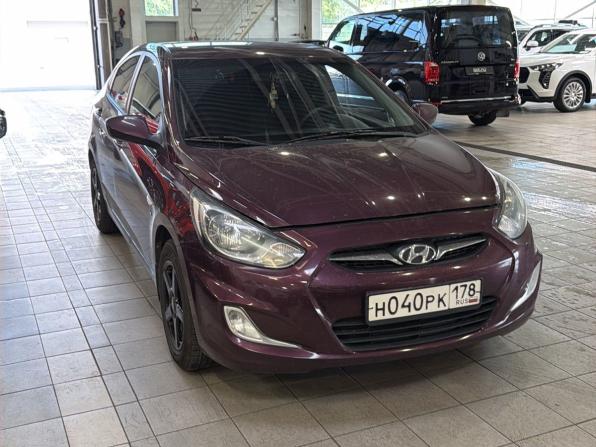 Hyundai Solaris I с пробегом 2012 года, цена 745 000 рублей, 130000 км, седан, Автокод Объявления