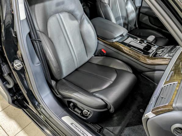 Audi A8 III (D4) Рестайлинг с пробегом 2016 года, цена 3 500 000 рублей, 90722 км, седан, Автокод Объявления