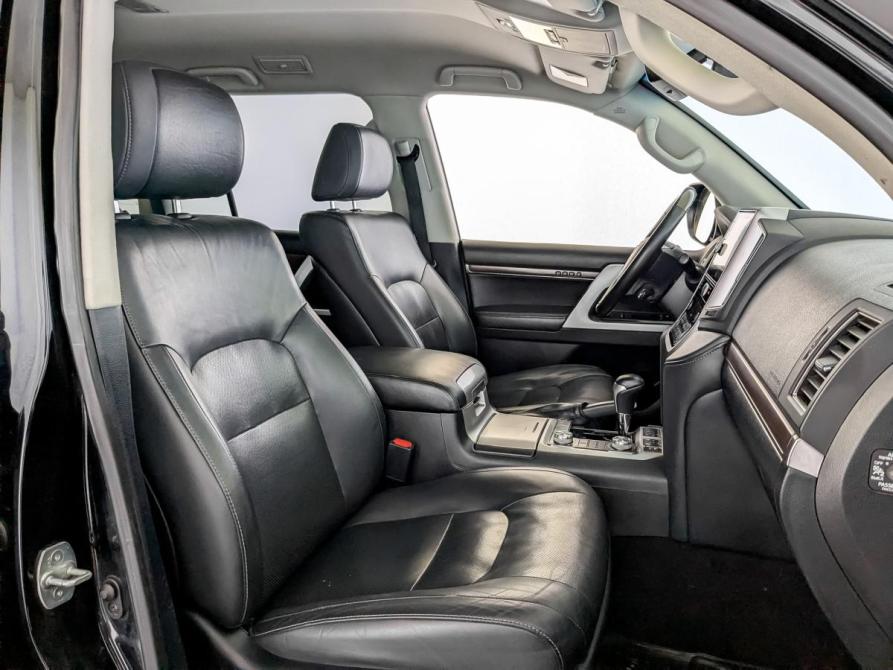 Toyota Land Cruiser 200 Series Рестайлинг 2 Москва  - изображение 25