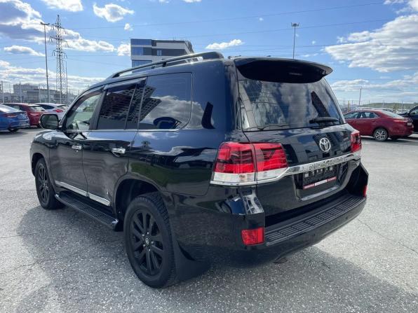 Toyota Land Cruiser 200 Series Рестайлинг 2 с пробегом 2017 года, цена 5 099 000 рублей, 224505 км, внедорожник, Автокод Объявления
