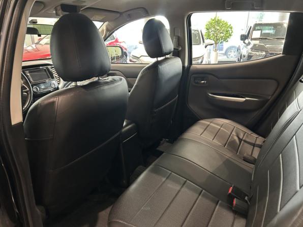 Mitsubishi L200 V с пробегом 2015 года, цена 2 104 000 рублей, 89657 км, пикап, Автокод Объявления