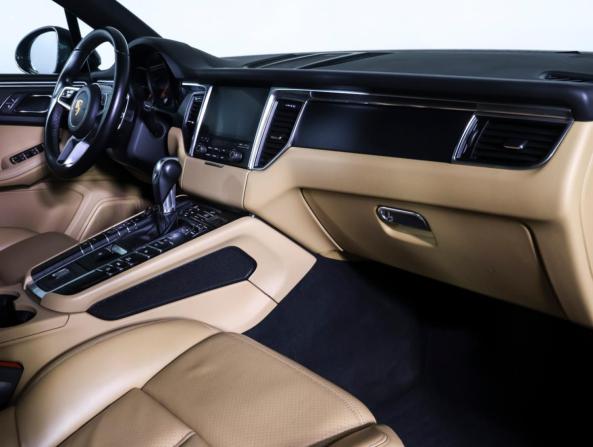 Porsche Macan I Рестайлинг с пробегом 2018 года, цена 3 650 000 рублей, 94607 км, внедорожник, Автокод Объявления