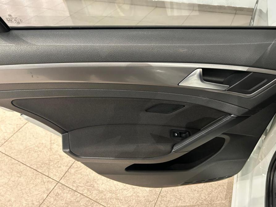 Volkswagen Golf VII Санкт-Петербург  - изображение 14