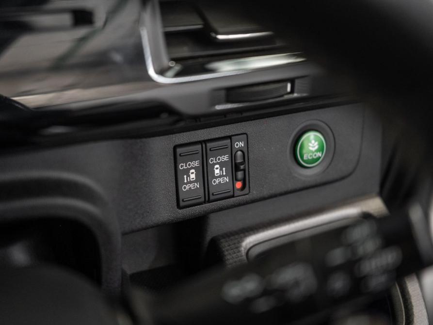 Honda Stepwgn V Рестайлинг Иркутск  - изображение 17