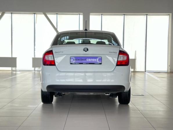 Skoda Rapid I Рестайлинг с пробегом 2019 года, цена 1 399 000 рублей, 87997 км, лифтбек, Автокод Объявления