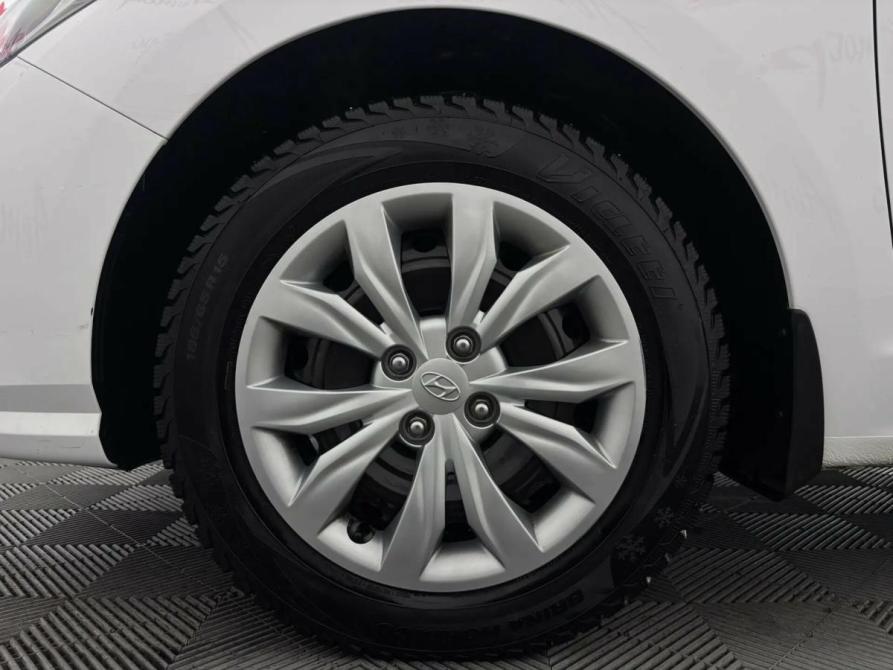 Hyundai Solaris II Рестайлинг Псков  - изображение 19