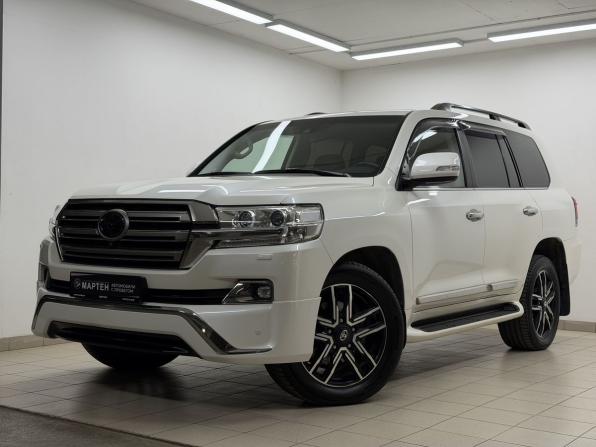 Toyota Land Cruiser 200 Series Рестайлинг 2 с пробегом 2016 года, цена 5 400 000 рублей, 206705 км, внедорожник, Автокод Объявления