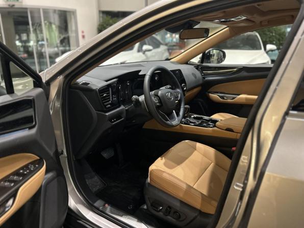 Lexus NX II с пробегом 2025 года, цена 6 635 000 рублей, 20 км, внедорожник, Автокод Объявления