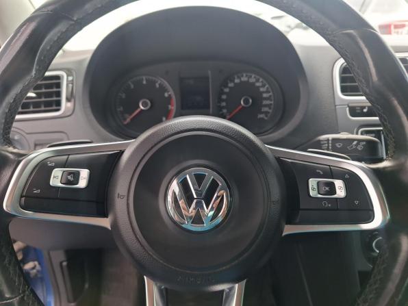 Volkswagen Polo V Рестайлинг с пробегом 2019 года, цена 1 470 000 рублей, 111100 км, седан, Автокод Объявления