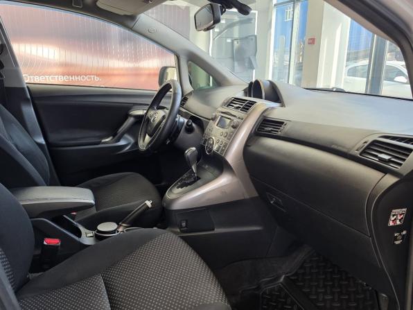 Toyota Verso I с пробегом 2010 года, цена 1 099 000 рублей, 246805 км, компактвэн, Автокод Объявления