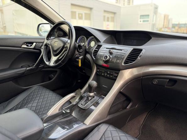 Honda Accord VIII с пробегом 2008 года, цена 840 000 рублей, 122000 км, седан, Автокод Объявления