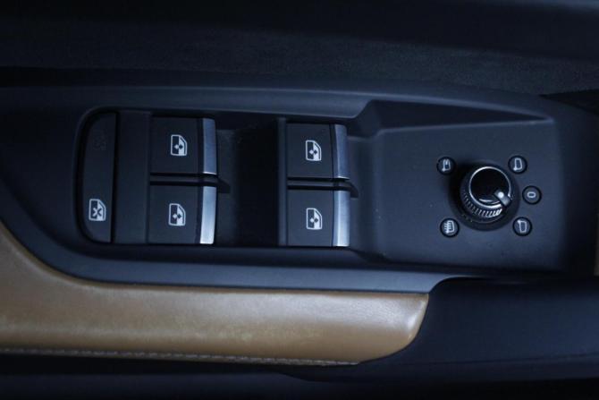 Audi SQ5 II (FY) Рестайлинг с пробегом 2021 года, цена 8 100 000 рублей, 77419 км, внедорожник, Автокод Объявления