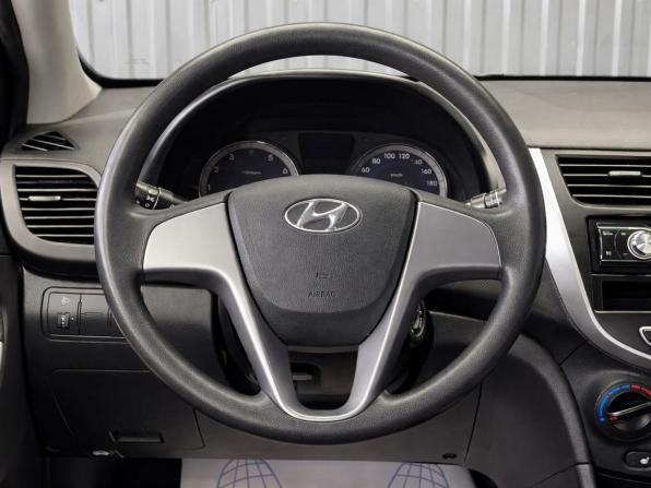 Hyundai Solaris I Рестайлинг с пробегом 2015 года, цена 957 000 рублей, 104286 км, седан, Автокод Объявления